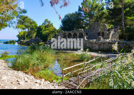 Le antiche rovine romane di Olympos, Antalya, Turchia, turco, Mediterraneo, meta di vacanza Foto Stock