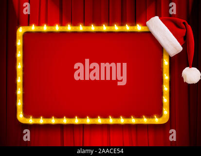 Luce rossa segno con cornice dorata e cappello di Natale su rosso il teatro o il cinema a tendina. I supporti misti. Foto Stock