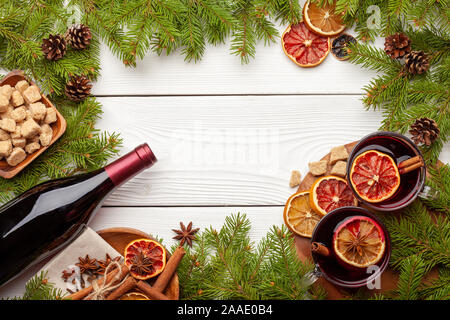 Ingredienti per il vin brulé Foto Stock