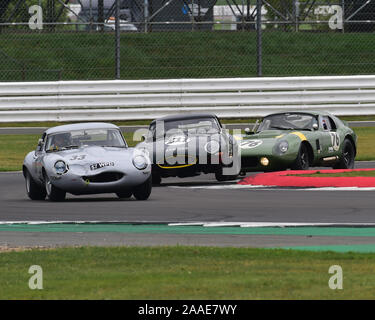 Jon Minshaw, Jaguar E-type, James Dodd, Graeme Dodd, Jaguar E-Type, David Hart, Olivier Hart, AC Cobra Daytona Coupe, Trofeo Internazionale di Classic Foto Stock