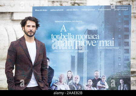 Roma, Italia. Xxi Nov, 2019. Marco Bocci Photocall del film italiano 'a Tor Bella Monaca non piove mai' in Piazza Cavour a Roma (Foto di Matteo Nardone/Pacific Stampa) Credito: Pacific Press Agency/Alamy Live News Foto Stock