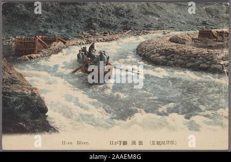 Cartolina illustrata a un gruppo di persone in un flatboat galleggiando giù il fiume Hozu rapids, prefettura di Kyoto, Giappone, 1912. Dalla Biblioteca Pubblica di New York. () Foto Stock