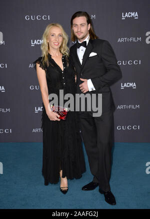 LOS ANGELES, CA - 7 Novembre 2015: Direttore Sam Taylor-Johnson (sinistra) e attore Aaron Taylor-Johnson al 2015 LACMA Art + Film Gala presso il Los Angeles County Museum of Art © 2015 Paul Smith / Featureflash Foto Stock