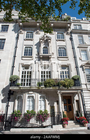 Townhouse Cavendish Square costruito in Edwardian stile barocco, Marylebone, City Of Westminster London W1 Foto Stock