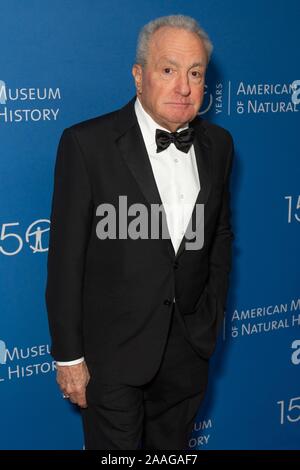 New York, NY, STATI UNITI D'AMERICA. Xxi Nov, 2019. Lorne Michaels presso gli arrivi per il Museo Americano di Storia Naturale Il Museo 2019 Gala, il Museo Americano di Storia Naturale, New York, NY Novembre 21, 2019. Credito: Jason Smith/Everett raccolta/Alamy Live News Foto Stock