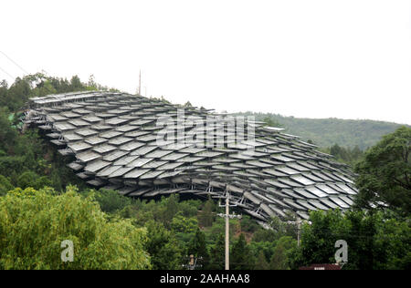 Beijing, Pechino, Cina. 22 Novembre, 2019. BeijingÃ¯Â¼Å"CINA-Novembre 22, 2019 - al 2019 Asian Institute of Architects architecture awards che si è tenuto a Dhaka, nel Bangladesh, il primo sito di Zhoukoudian rovine ('' grotta dell'ape man '") protezione sparso ha vinto il 2019 Asian Institute of Architects Categoria di protezione solo gold award.Zhoukoudian sito è stato elencato come uno della prima parte del patrimonio culturale mondiale dell'UNESCO nel 1987. È il più abbondante, globale e sistematica e rappresentante antico sito umano dello stesso periodo nel mondo. Credito: SIPA Asia/ZUMA filo/Alamy Live News Foto Stock