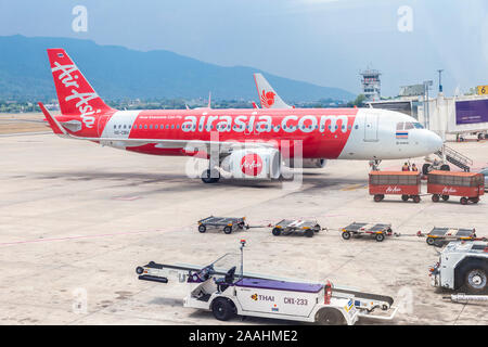 Chiang Mai, Thailandia - 7 Maggio 2019 : AirAsia aeromobili all'Aeroporto Internazionale di Chiang Mai in Chiang Mai Thailandia Foto Stock