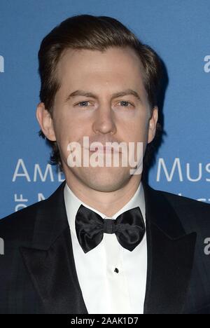 New York, NY, STATI UNITI D'AMERICA. Xxi Nov, 2019. Alex Moffat presso gli arrivi per il Museo Americano di Storia Naturale Il Museo 2019 Gala, il Museo Americano di Storia Naturale, New York, NY Novembre 21, 2019. Credito: Kristin Callahan/Everett raccolta/Alamy Live News Foto Stock