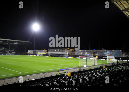 Vista generale del passo avanti del cielo scommessa match del campionato a Craven Cottage, Londra. Foto Stock