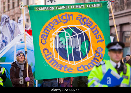 I manifestanti a un cambiamento climatico nel rally di Londra, dicembre 2008. Foto Stock