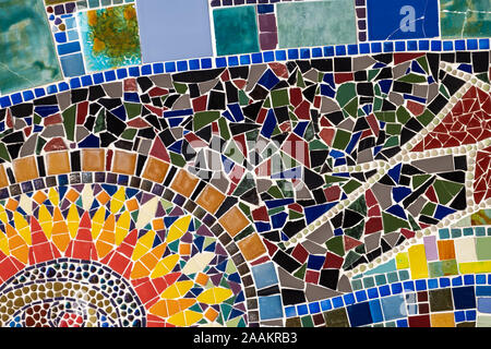 Dettaglio di una bellissima ceramica abstract decorazione a mosaico Foto Stock