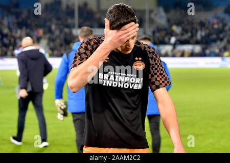 Doetinchem, Nederland. 22 Novembre, 2019. DOETINCHEM, De Vijverberg, 22-11-2019, calcio, olandese Keuken Kampioen Divisie, de Graafschap - Jong PSV, Jong PSV player Maxime Soulas deluso dopo la partita de Graafschap - Jong PSV 4-1 Credito: Pro scatti/Alamy Live News Foto Stock