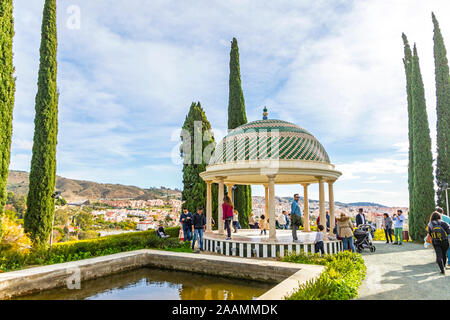 Malaga, Spagna - Dic 10, 2017: Mirador, punto di vista storico e simbolo del Giardino Botanico (Jardin Botanico La Concepcion) in Malaga. Uno dei pochi gar Foto Stock