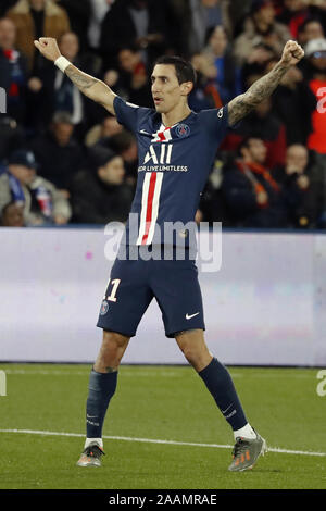 Parigi, Francia. 22 Novembre, 2019. Paris Saint-Germain's Angel di Maria celebra durante il French Ligue 1 partita di calcio tra Parigi Saint-Germain (PSG) e Lille a Parigi, Francia, nov. 22, 2019. Credit: Jack Chan/Xinhua/Alamy Live News Foto Stock