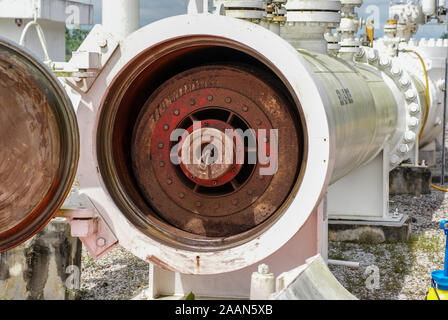 Il gas naturale di maiale o di ispezione tubazioni manometro. Usato per pulire grandi gasdotti di diametro nell'industria petrolifera e del gas. Foto Stock