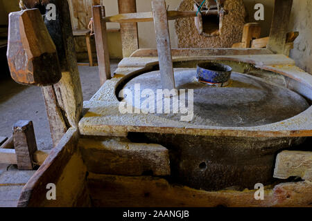 Attrezzature in legno di un mulino ad acqua tonya trabzon turchia Foto Stock