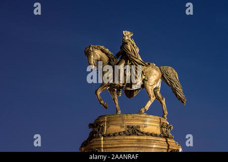 Il Monumento a Washington la scultura a Eakins ovale, Philadelphia, Pennsylvania, USA. Foto Stock