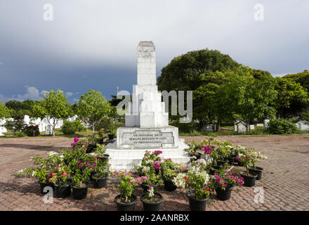 Kerkhoff olandese Poucut cimitero, l'olandese cimitero militare si trova vicino al centro della città di Banda Aceh accanto alla provincia di Aceh museo dello Tsunami. Foto Stock