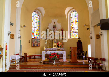 L'interno della Chiesa Cattolica Romana di Sant'Anna (ex chiesa bizantina di San Michele Arcangelo). Foto Stock