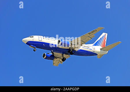 Boeing 737-500 der Transaer Foto Stock