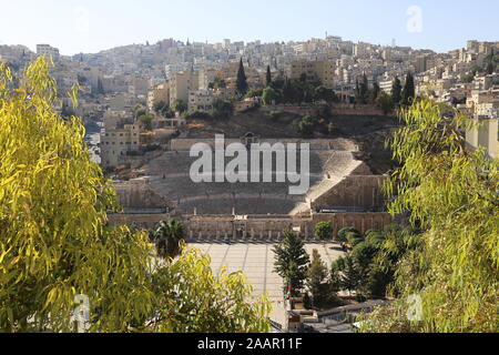 Teatro Romano, come visto dalla Cittadella, al Hashemi Street, Amman, Giordania, Medio Oriente Foto Stock