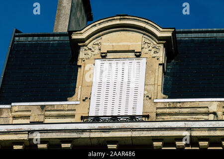 Reims Francia Novembre 22, 2019 la vista di un edificio situato a Reims nel pomeriggio Foto Stock
