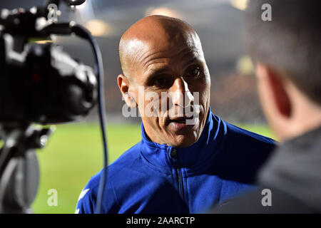 Newport, Regno Unito. 23 Nov, 2019. NEWPORT, GALLES - Novembre 23RD di Oldham Dino Maamria dopo il cielo scommettere League 2 match tra Newport County e Oldham Athletic a Rodney Parade, Newport sabato 23 novembre 2019. (Credit: Eddie Garvey | MI News) La fotografia può essere utilizzata solo per il giornale e/o rivista scopi editoriali, è richiesta una licenza per uso commerciale Credito: MI News & Sport /Alamy Live News Foto Stock