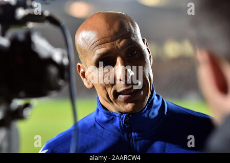 Newport, Regno Unito. 23 Nov, 2019. NEWPORT, GALLES - Novembre 23RD di Oldham Dino Maamria dopo il cielo scommettere League 2 match tra Newport County e Oldham Athletic a Rodney Parade, Newport sabato 23 novembre 2019. (Credit: Eddie Garvey | MI News) La fotografia può essere utilizzata solo per il giornale e/o rivista scopi editoriali, è richiesta una licenza per uso commerciale Credito: MI News & Sport /Alamy Live News Foto Stock