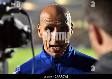 Newport, Regno Unito. 23 Nov, 2019. NEWPORT, GALLES - Novembre 23RD di Oldham Dino Maamria dopo il cielo scommettere League 2 match tra Newport County e Oldham Athletic a Rodney Parade, Newport sabato 23 novembre 2019. (Credit: Eddie Garvey | MI News) La fotografia può essere utilizzata solo per il giornale e/o rivista scopi editoriali, è richiesta una licenza per uso commerciale Credito: MI News & Sport /Alamy Live News Foto Stock