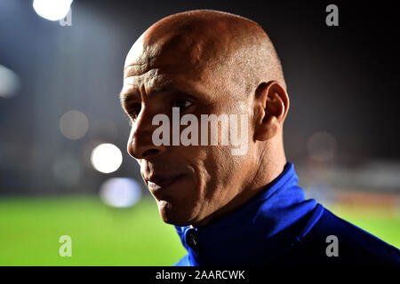 Newport, Regno Unito. 23 Nov, 2019. NEWPORT, GALLES - Novembre 23RD di Oldham Dino Maamria dopo il cielo scommettere League 2 match tra Newport County e Oldham Athletic a Rodney Parade, Newport sabato 23 novembre 2019. (Credit: Eddie Garvey | MI News) La fotografia può essere utilizzata solo per il giornale e/o rivista scopi editoriali, è richiesta una licenza per uso commerciale Credito: MI News & Sport /Alamy Live News Foto Stock