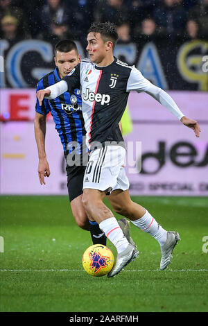 Bergamo, Italia. 01 gen 2016. Paulo Dybala della Juventus FC durante la Serie A match tra Atalanta e Juventus allo Stadio Azzurri d'Italia, Bergamo, Italia il 23 novembre 2019. Foto di Mattia Ozbot. Solo uso editoriale, è richiesta una licenza per uso commerciale. Nessun uso in scommesse, giochi o un singolo giocatore/club/league pubblicazioni. Credit: UK Sports Pics Ltd/Alamy Live News Foto Stock