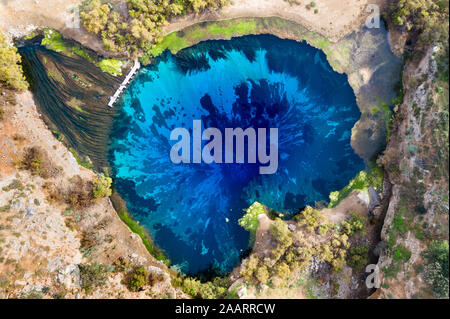 Vista aerea del lago di almyros a Heraklion, Creta, Grecia. Foto Stock