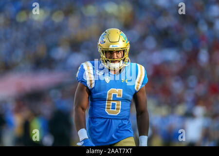 UCLA Bruins running back Martell Irby (6) durante la UCLA Bruins vs USC Trojans del gioco del calcio presso la United Airlines campo presso il Los Angeles Memorial Coliseum di sabato 23 novembre, 2019 (foto di Jevone Moore) Foto Stock