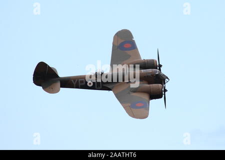 G-BPIV, un Bristol Blenheim Mk.1 operati da aeromobili restauro Company (arco), visualizzando ad est di Fortune 2015 Foto Stock