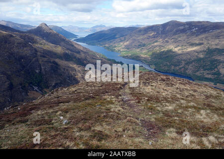 La montagna scozzese Graham 'Sgorr na Ciche' (Pap di Glencoe) dal Corbett Garbh Bheinn, Loch Leven, Highlands scozzesi, Scotland, Regno Unito. Foto Stock