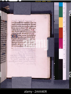 Esplicite di testo principale elencati in de Ricci, Seymour, il censimento di medievale e rinascimentale, manoscritti negli Stati Uniti e in Canada. New York. N.Y.: H.W. Wilson, 1935; e il supplemento, New York, N.Y.: Società Bibliografica dell'America, 1962. Proprietà : ottenuto in Italia per Felix M. Warburg raccolta; lasciò in eredità 1937. De Ricci, 1849. De Ricci, Supplemento, 330. Grafico dal dottor G.B. Valutazione. 22 linee lunghe (33 nel calendario), ha governato in matita rossa, occasionali slogan visibile. Pergamena 12 a piena pagina di miniature. In bordi intorno a miniature, figure umane e grottesche appaiono. 2-, 3- e 4-line un rosso Foto Stock