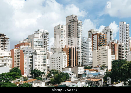 Alta aumenta di un quartiere residenziale di São Paulo, Brasile Foto Stock