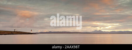 Aumento del sole da Islay Pas del paesaggio del Giura Foto Stock