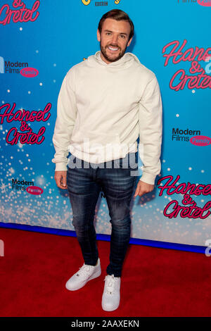 Londra, Regno Unito. Il 24 novembre 2019. Nathan Massey assiste il Cbeebies Christmas Show: Hansel e Gretel UK Premiere detenute a Cineworld, Leicester Square. Credito: Peter Manning/Alamy Live News Foto Stock