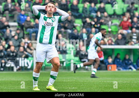 Groningen, Paesi Bassi. 24 Novembre, 2019. GRONINGEN, 24-11-2019 Euroborg stadium, olandese Eredivisie stagione calcistica 2019/2020 . Lettore di Groningen Kaj Sierhuis durante la partita FC Groningen - Feyenoord Credito: Pro scatti/Alamy Live News Foto Stock