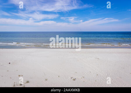 Mar Baltico spiaggia tra Pogorzelica Mrzezyno e frazioni di Gryfice contea in West Pomerania voivodato di Polonia Foto Stock