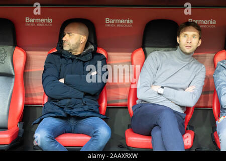 Leverkusen, Germania, 23.11.2019, Bundesliga, giornata 12, Bayer 04 Leverkusen - SC Freiburg, Cheftrainer Peter Bosz (B04), Sportdirektor Simon Rolfes Foto Stock