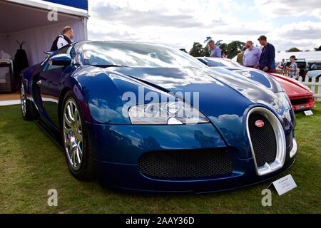 Bugatti Veyron Eb 16,4 in mostra presso il 2019 Salon Privé presso il Palazzo di Blenheim, Oxfordshire Foto Stock