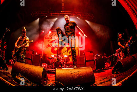 Malato di tutto effettuando al O2 Academy in Bournemouth. Credito: Charlie Raven/Alamy Foto Stock