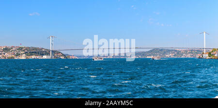 Il 15 luglio i martiri e Ponte sul Bosforo, panorama, Istanbul, Turchia Foto Stock