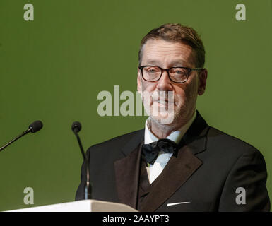 Amburgo, Germania. 29Sep, 2019. Michael Thalheimer, direttore parla al 2019 Douglas Sirk cerimonia del premio per l'attrice Hoss. Credito: Markus Scholz/dpa/Alamy Live News Foto Stock