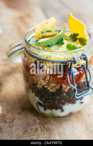 Taco insalata in un vaso. Foto Stock