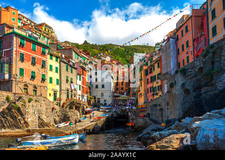 Vista di Riomaggiore. Cinque Terre, Italia Foto Stock