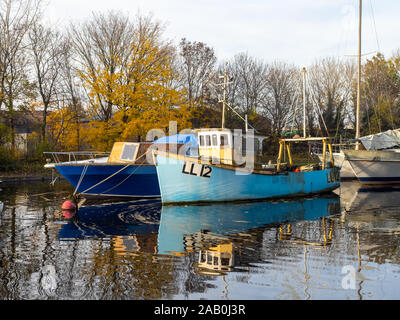 Barche a Spike Island Marina in Wdnes, Cheshire Foto Stock