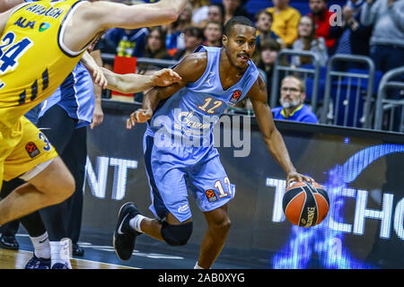 Berlino, Germania, Ottobre 04, 2019: Alex Renfroe di Zenit San Pietroburgo in azione durante l'Eurolega di basket match tra Alba Berlino e Zenit Foto Stock